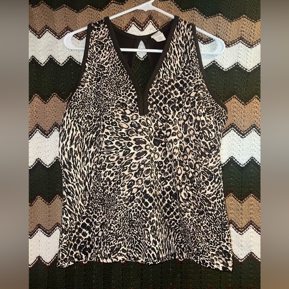 Shanghai Red Active Top| Size XL